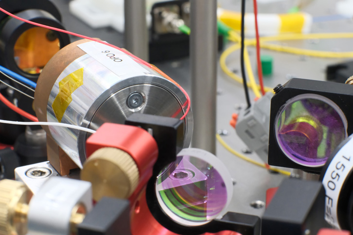 Researchers have used optical parametric oscillators to demonstration quantum learning