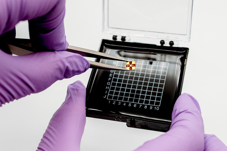 An infrared sensor for rapid analysis of the chemical properties of atmospheric particles